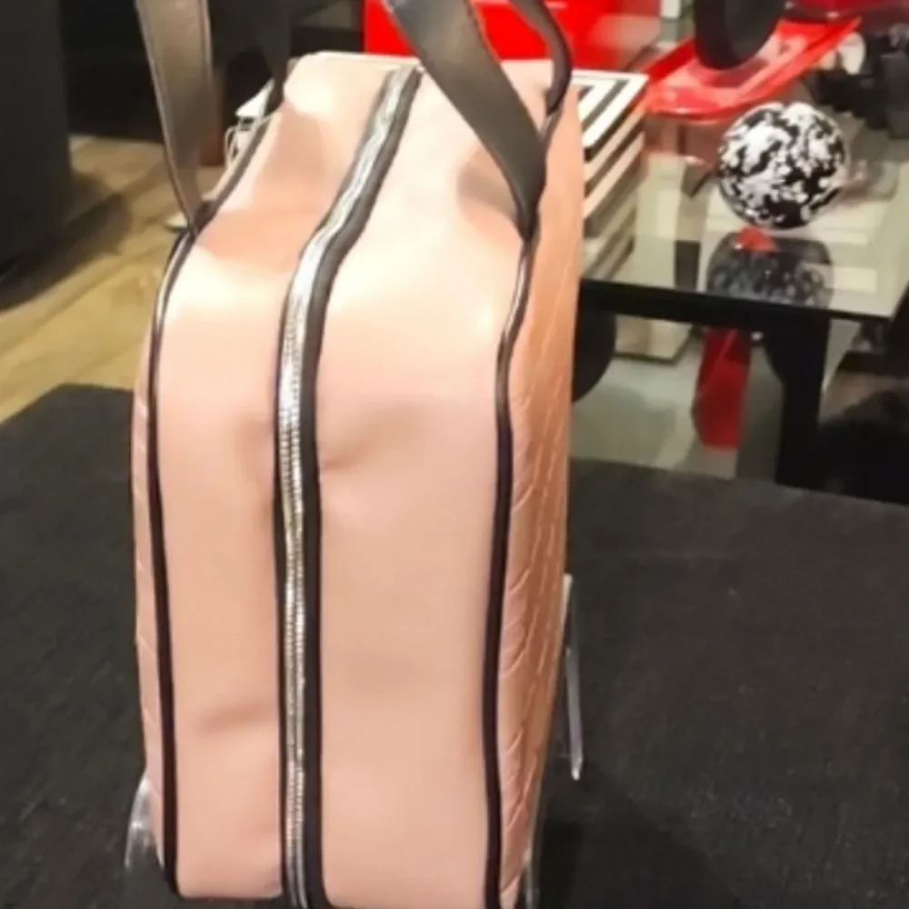 Steve‎ Madden Weekender Cosmetic Case- Lilac